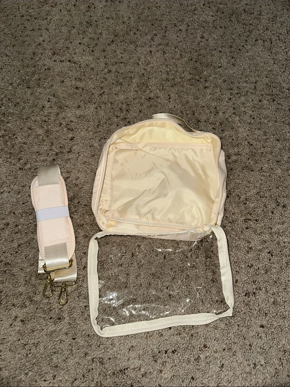 Toiletry Bag - Picture 3 of 3